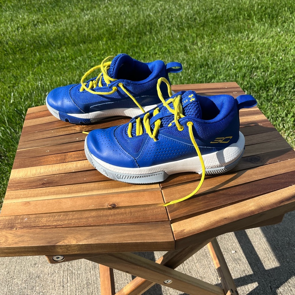 Kids Steph Curry Basketball shoes
